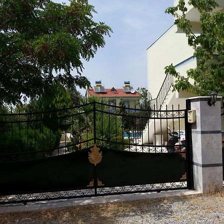 Melodi Club Apart Davutlar Luaran gambar